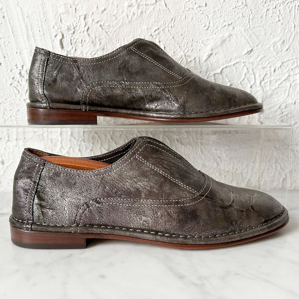 HS Trask Avery Loafers Women's Size 8 Metallic Silver Leather Slip On Flats